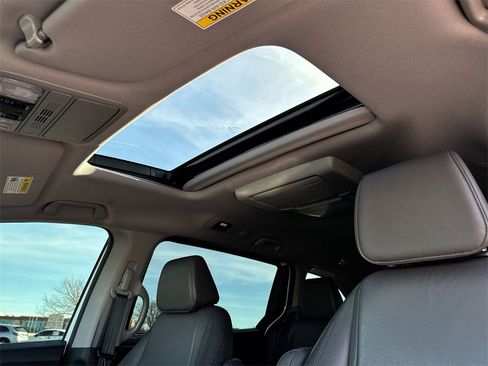 Used 2020 Honda Odyssey EX-L image 22