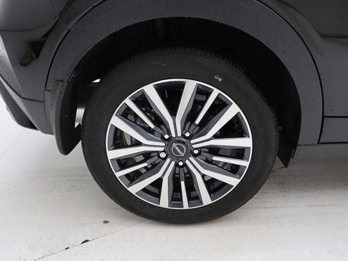 Used 2024 Nissan Kicks SV image 9