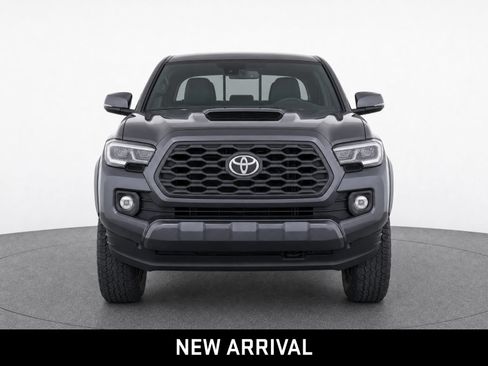 Used 2023 Toyota Tacoma SR AWD/4WD image 5