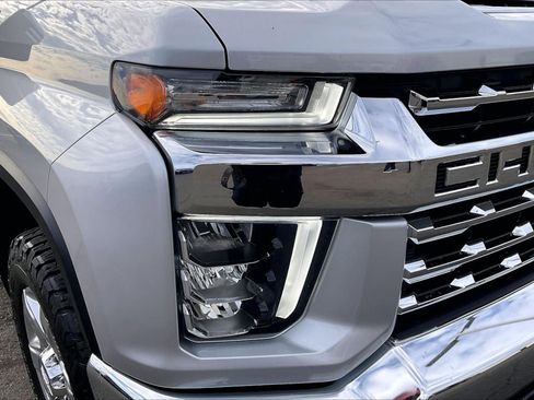 Used 2022 Chevrolet Silverado 2500 LTZ image 25