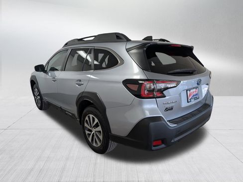 Used 2025 Subaru Outback Premium image 23