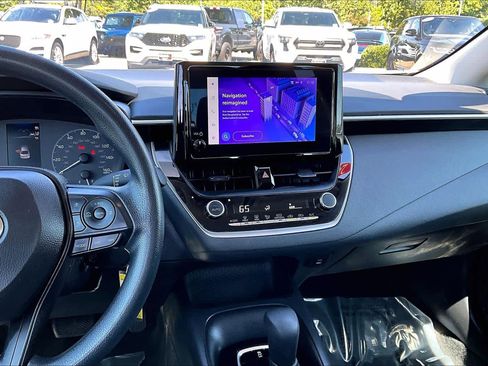 Used 2024 Toyota Corolla LE FWD image 6