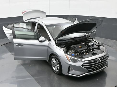 Used 2020 Hyundai Elantra SEL FWD image 45
