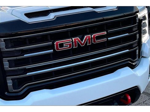 Used 2022 GMC Sierra 3500 AT4 image 33