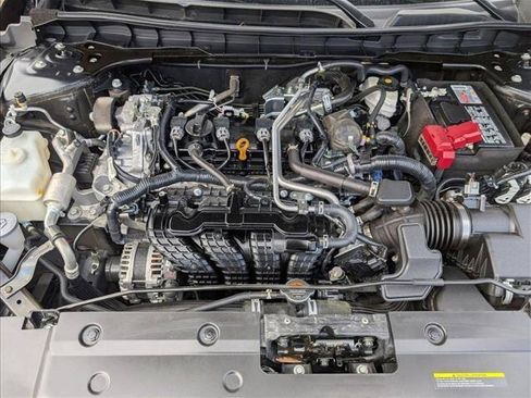 Used 2025 Nissan Altima 2.5 SV FWD image 21