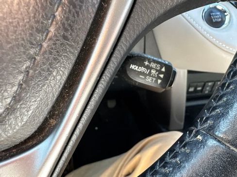 Used 2016 Toyota RAV4 Limited AWD/4WD image 6