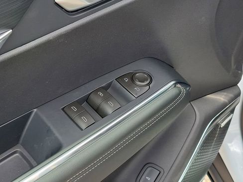 New 2026 GMC Acadia Elevation image 19