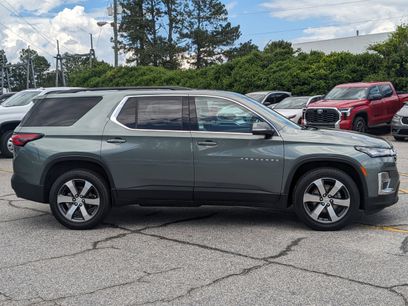 Used 2023 Chevrolet Traverse LT w/ LT Premium Package