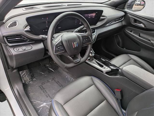 Used 2025 Buick Envista Sport Touring FWD image 10