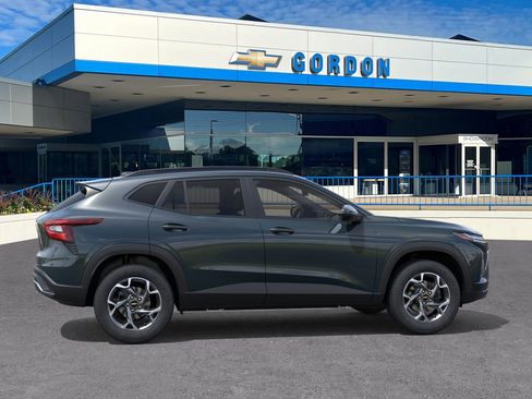 New 2026 Chevrolet Trax LT image 5