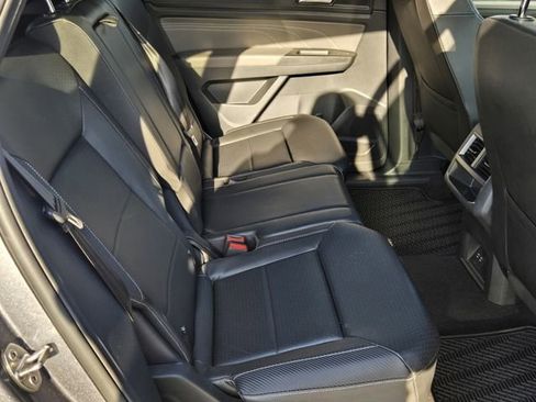 Used 2023 Volkswagen Atlas Cross Sport SE w/ Black Wheel Package image 5