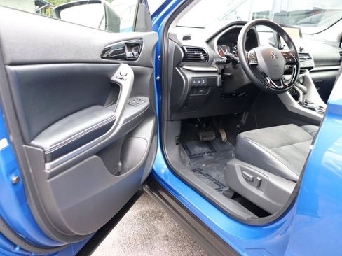 Used 2025 Mitsubishi Eclipse Cross AWD image 10