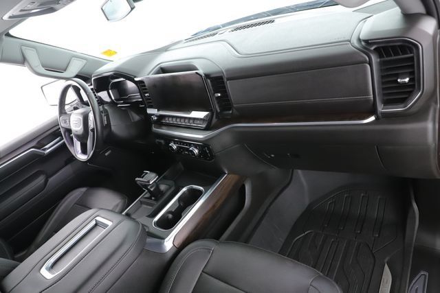Used 2022 GMC Sierra 1500 SLT AWD/4WD image 31