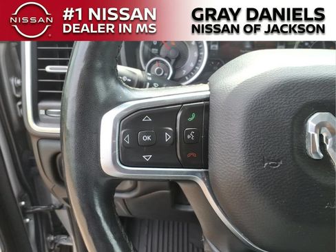 Used 2019 RAM 1500 Laramie AWD/4WD image 13