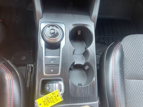 Used 2024 Ford Escape ST-Line w/ Tech Pack #1 FWD image 16