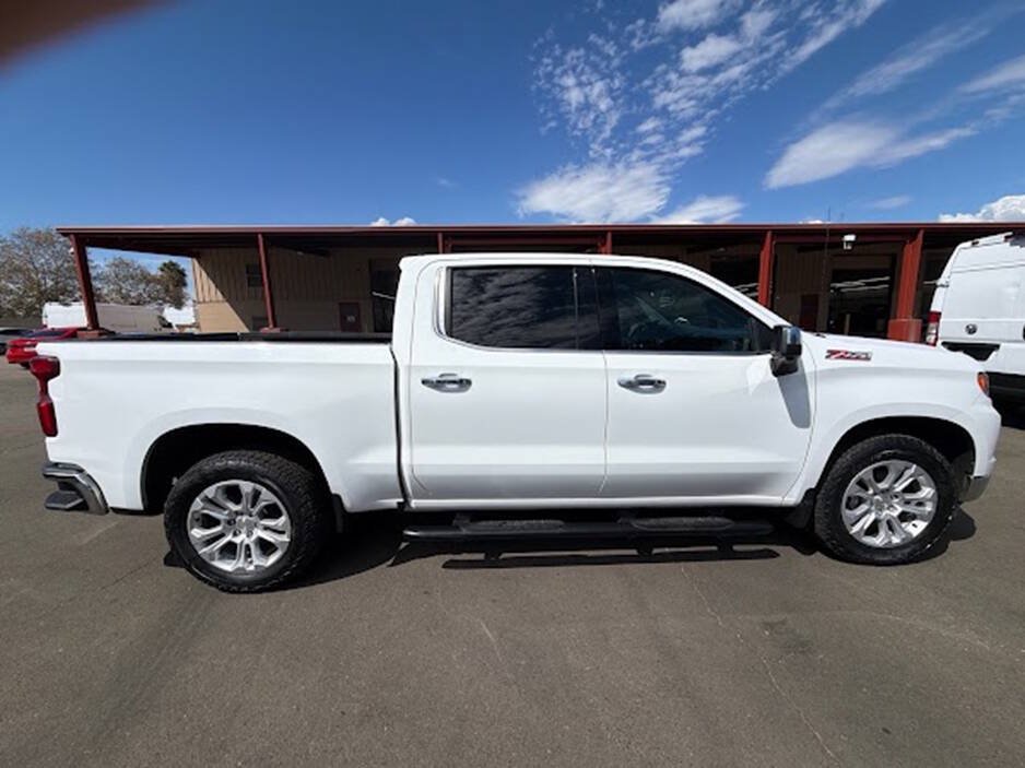 Used 2023 Chevrolet Silverado 1500 LTZ w/ LTZ Convenience Package II AWD/4WD image 10