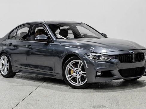 Used 2018 BMW 340i 340i Sedan 4D image 4