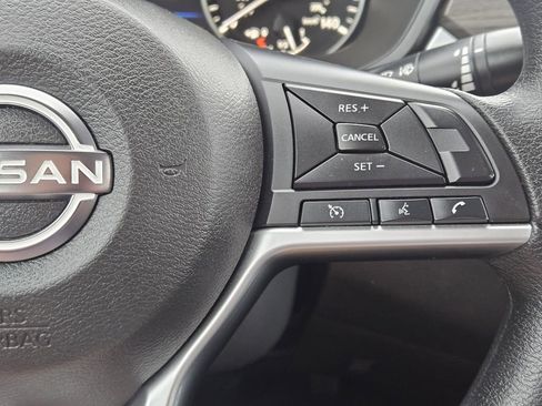 Used 2024 Nissan Altima 2.5 SV FWD image 30