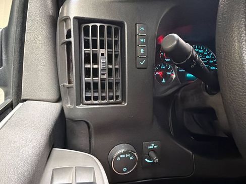 Used 2020 GMC Savana 2500 w/ Driver Convenience Package RWD image 20
