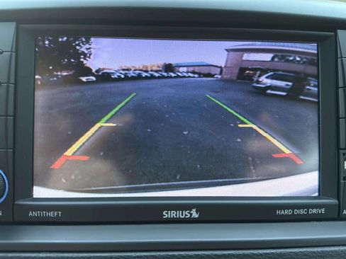 Used 2018 Dodge Grand Caravan SXT w/ Blacktop Package image 19