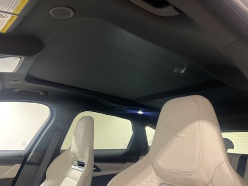 New 2026 Jaguar F-PACE R-Dynamic S image 19