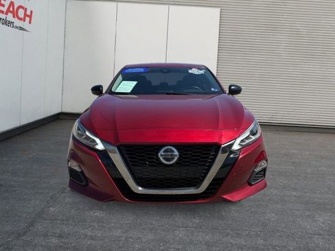 Used 2021 Nissan Altima 2.5 SR FWD image 4