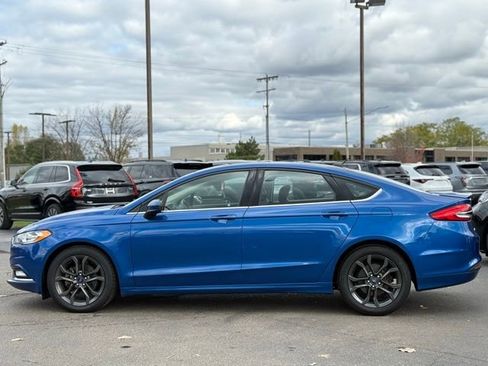 Used 2018 Ford Fusion SE w/ Equipment Group 201A image 38