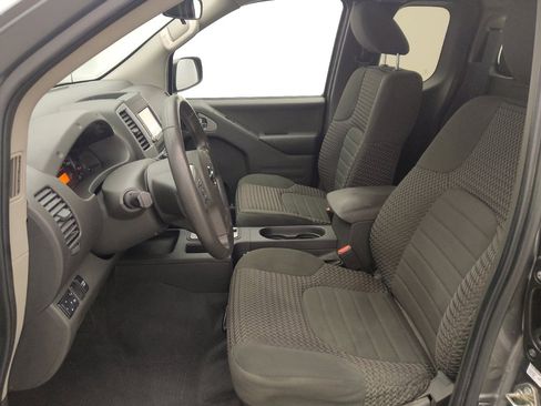 Used 2019 Nissan Frontier SV image 17