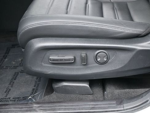 Used 2026 Honda CR-V EX-L image 12