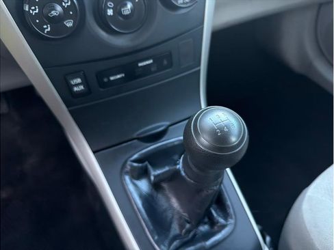 Used 2012 Toyota Corolla L image 17