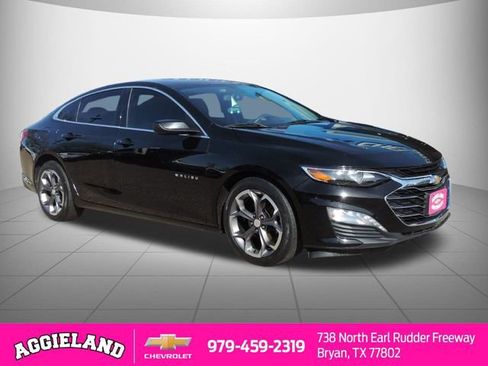 Used 2022 Chevrolet Malibu LT image 3