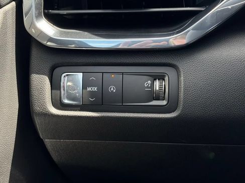 New 2026 GMC Acadia Elevation w/ Elevation Premium Package FWD image 25