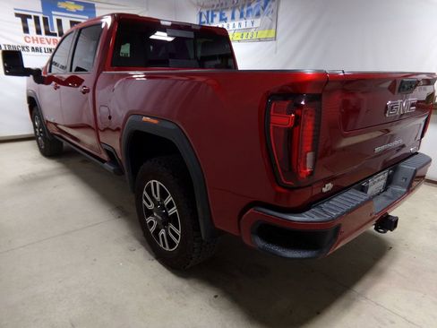 Used 2022 GMC Sierra 2500 AT4 w/ AT4 Preferred Package image 4
