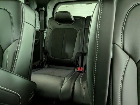 New 2025 Jeep Grand Cherokee L Altitude image 32