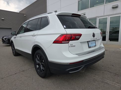 Used 2024 Volkswagen Tiguan SE FWD image 9