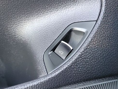 Used 2016 Volkswagen Passat 1.8T SE image 16