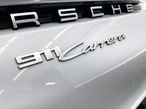 Used 2022 Porsche 911 Carrera RWD image 7