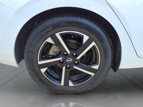 Used 2024 Nissan Sentra SV FWD image 5