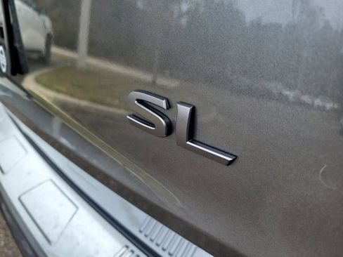 Used 2025 Nissan Rogue SL image 7