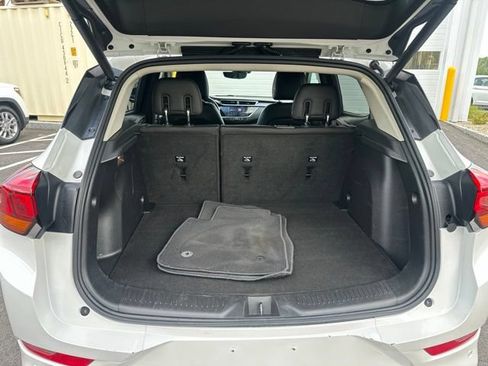 Used 2020 Buick Encore GX Essence w/ Experience Buick Package AWD/4WD image 15