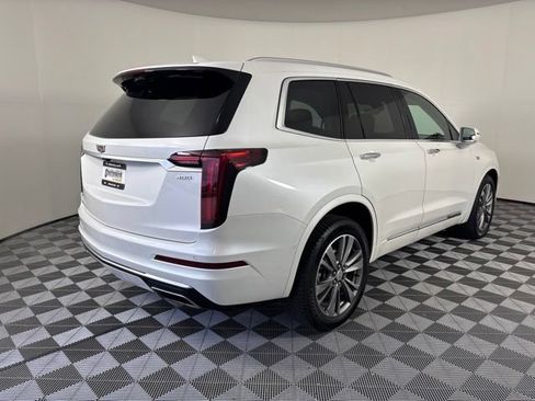 Used 2020 Cadillac XT6 Premium Luxury AWD/4WD image 43