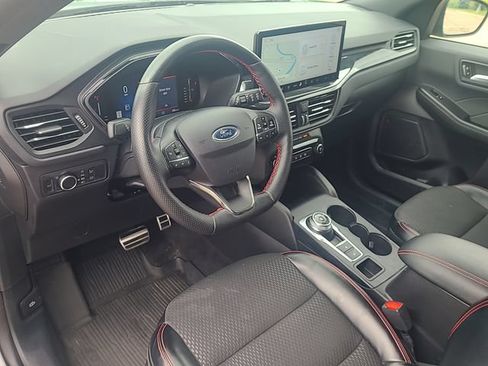 Used 2024 Ford Escape ST-Line w/ Tech Pack #1 AWD/4WD image 12