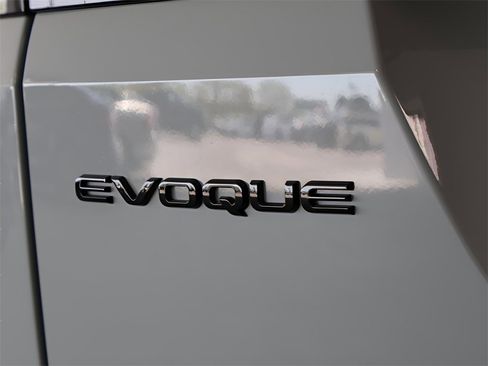 New 2026 Land Rover Range Rover Evoque Dynamic SE image 15