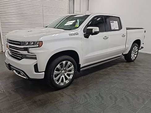 Used 2021 Chevrolet Silverado 1500 High Country w/ Technology Package image 4