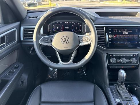 Certified 2023 Volkswagen Atlas Cross Sport SE w/ Black Wheel Package AWD/4WD image 13