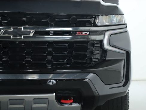 Used 2022 Chevrolet Tahoe Z71 w/ Z71 Off-Road Package AWD/4WD image 7