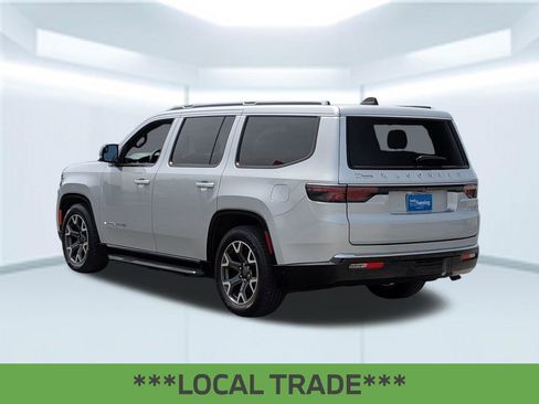 Used 2024 Jeep Wagoneer Series III w/ Convenience Group I AWD/4WD image 4