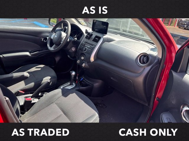 Used 2014 Nissan Versa SV FWD image 11