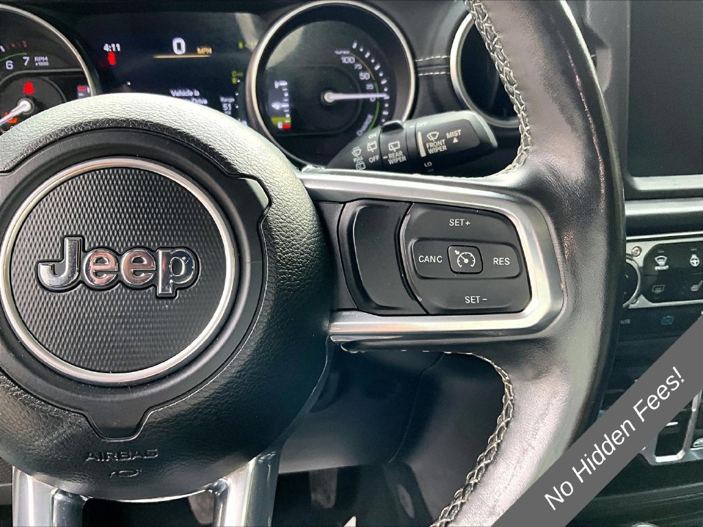 Used 2022 Jeep Wrangler Unlimited Sahara w/ Cold Weather Group AWD/4WD image 17