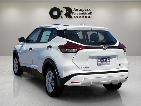 Used 2025 Nissan Kicks Play S FWD image 4